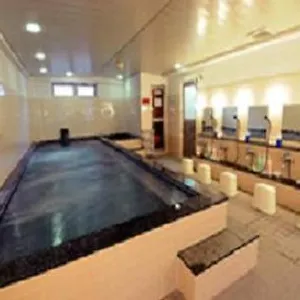 Capsule Sannomiya Hôtel capsule Kōbe